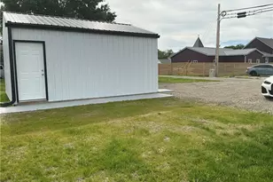 165 W 3rd St, Frazeysburg, OH 43822 - Photo 22