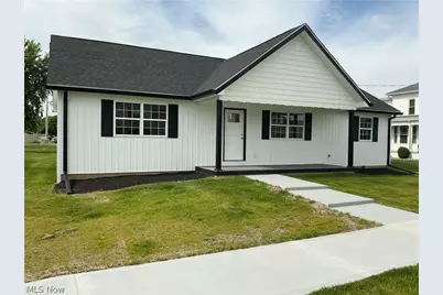165 W 3rd Street, Frazeysburg, OH 43822 - Photo 2