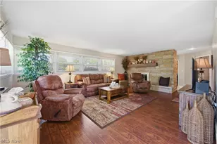 277 Marwood Dr SE, Warren, OH 44484 - Photo 8