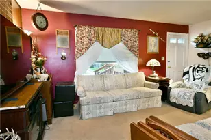7435 Westview Dr, Youngstown, OH 44512 - Photo 8