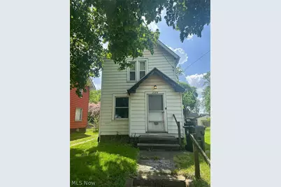 2314 Indiana Way NE, Canton, OH 44705 - Photo 1