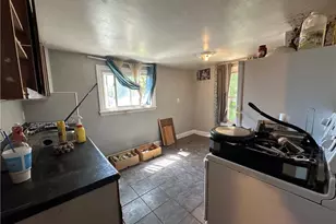 2907 25th St NE, Canton, OH 44705 - Photo 6