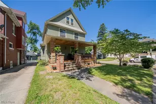 4220 W 36th St, Loveland, OH 44109 - Photo 2