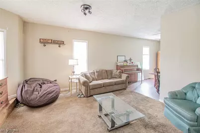 126 14th Street NW, Barberton, OH 44203 - Photo 4