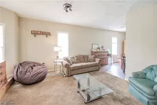 126 14th St NW, Barberton, OH 44203 - Photo 4