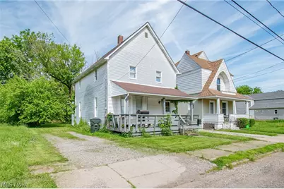 126 14th Street NW, Barberton, OH 44203 - Photo 2