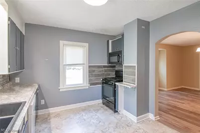 1042 Newton Street, Tallmadge, OH 44278 - Photo 8