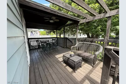 225 29th Street NW, Barberton, OH 44203 - Photo 6