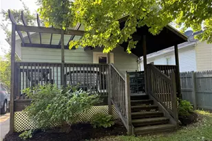 225 29th St NW, Barberton, OH 44203 - Photo 4