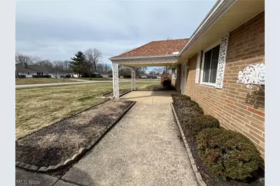 437 Audrey Drive, Richmond Heights, OH 44143 - Photo 2