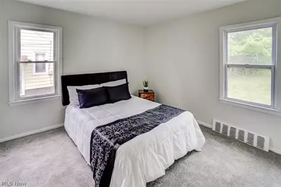 4383 Wyatt Road, Loveland, OH 44128 - Photo 12