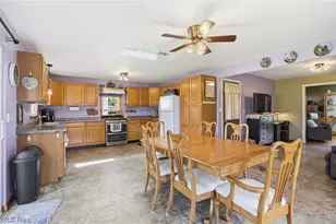 262 W 4th St, Frazeysburg, OH 43822 - Photo 12