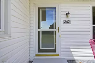 262 W 4th St, Frazeysburg, OH 43822 - Photo 4