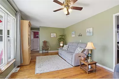 262 W 4th Street, Frazeysburg, OH 43822 - Photo 6