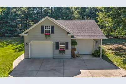 1176 Meadow Spur Drive, Akron, OH 44333 - Photo 2