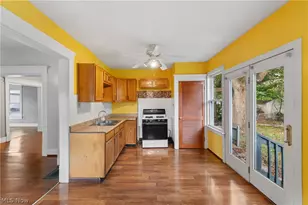 2329 Winfield Way NE, Canton, OH 44705 - Photo 14