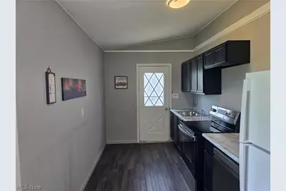169 Boston Avenue, Elyria, OH 44035 - Photo 6