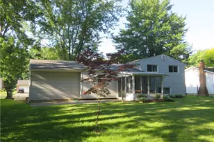 34042 Luanne Dr, North Ridgeville, OH 44039 - Photo 2