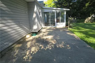 34042 Luanne Dr, North Ridgeville, OH 44039 - Photo 18