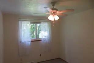 34042 Luanne Dr, North Ridgeville, OH 44039 - Photo 14