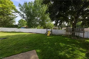 1310 Nottingham Square NE, Bolivar, OH 44612 - Photo 8
