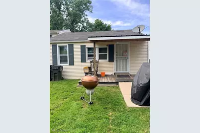 136 Sheriff Street, Elyria, OH 44035 - Photo 4