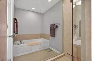 361 Freshwater Dr, Lorain, OH 44052 - Photo 24