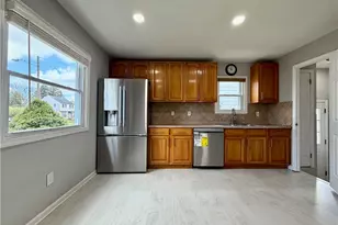 4515 Pershing Ave, Parma, OH 44134 - Photo 4