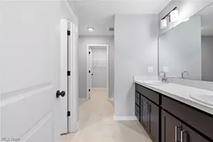 9470 Aquila Ct, Grandview Heights, OH 44147 - Photo 20