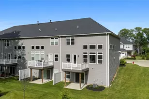 9470 Aquila Ct, Grandview Heights, OH 44147 - Photo 32