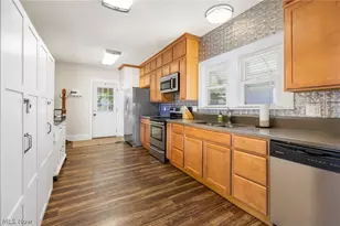 159 N Lyman St, Wadsworth, OH 44281 - Photo 8