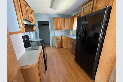 870 S Haines Avenue, Alliance, OH 44601 - Photo 6