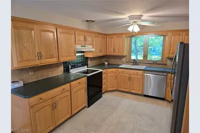 826 E Highland Avenue, Wooster, OH 44691 - Photo 6