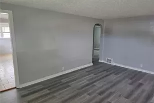 1309 Orange St, Coshocton, OH 43812 - Photo 2