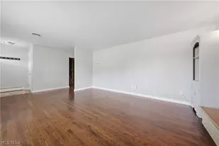 3610 Darien Ave NW, Canton, OH 44718 - Photo 6