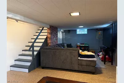 2414 Watson Avenue, Alliance, OH 44601 - Photo 24
