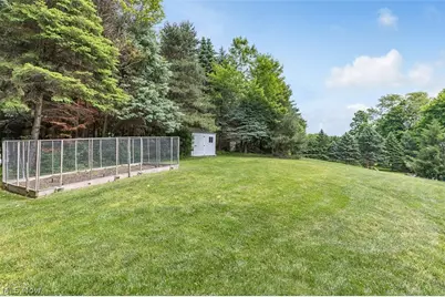 7937 Pinehurst Drive, Kirtland, OH 44094 - Photo 32