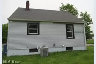 1936 Lakeview Avenue, Lorain, OH 44053 - Photo 2