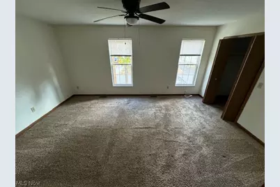 914 Shadowrow Avenue, Willoughby, OH 44094 - Photo 8