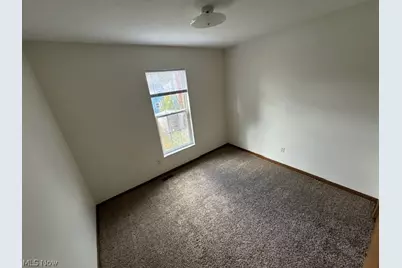 914 Shadowrow Avenue, Willoughby, OH 44094 - Photo 10