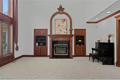 298 Village Drive, Grandview Heights, OH 44147 - Photo 8
