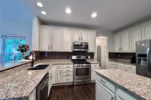 887 Willow Creek Dr, Fairlawn, OH 44333 - Photo 4