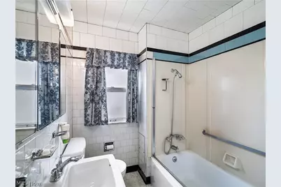 2077 Wyandotte Avenue, Oakwood, OH 44107 - Photo 20