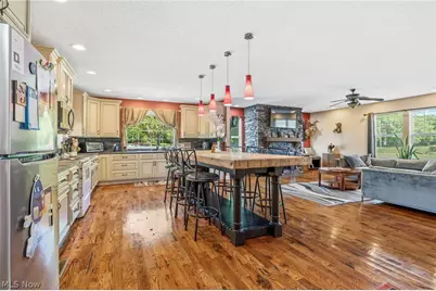 20101 Western Reserve Road, North Benton, OH 44449 - Photo 8