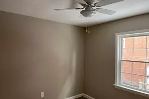13200 Fairhill Rd, Huber Heights, OH 44120 - Photo 10