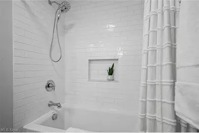 8662 Tanglewood Trail, Chagrin Falls, OH 44023 - Photo 26