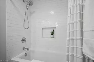 8662 Tanglewood Trail, Chagrin Falls, OH 44023 - Photo 26