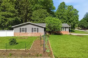 1484 Woodlake Blvd, Stow, OH 44224 - Photo 2