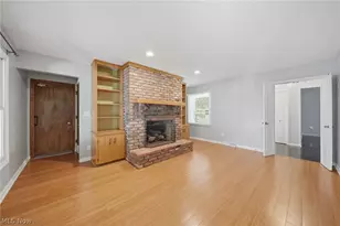 1484 Woodlake Blvd, Stow, OH 44224 - Photo 6