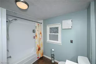 940 W Hopocan Ave, Barberton, OH 44203 - Photo 20